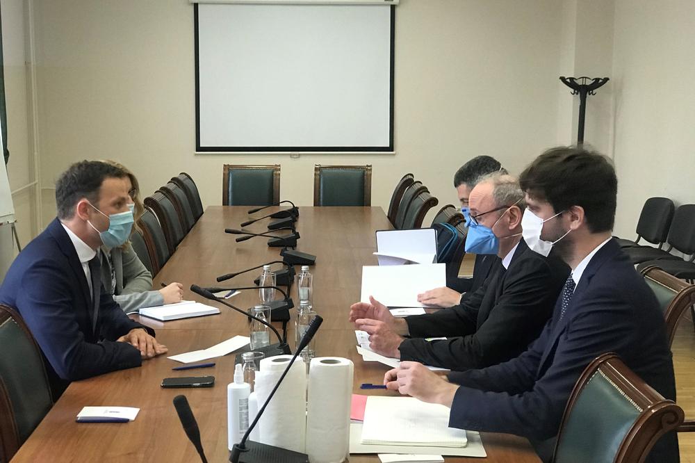 SINIŠA MALI UPUTIO SNAŽNU PORUKU: Ovo je posebno važno za sve INVESTITORE!