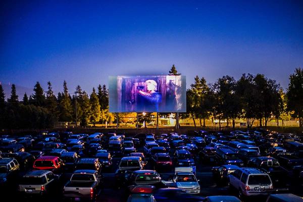 Drive In bioskop na Adi prvih mesec dana besplatan