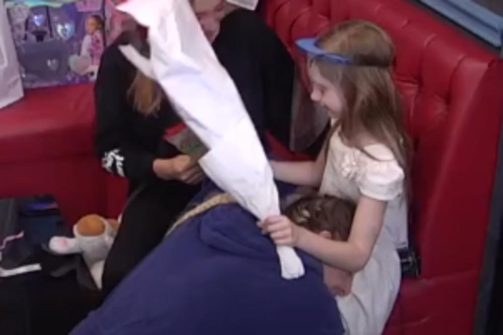 BLANKICA UŠLA U ZADRUGU! Anabela i Luna zagrljene plaču, ovo je najemotivnija scena u Zadruzi 3! (VIDEO)