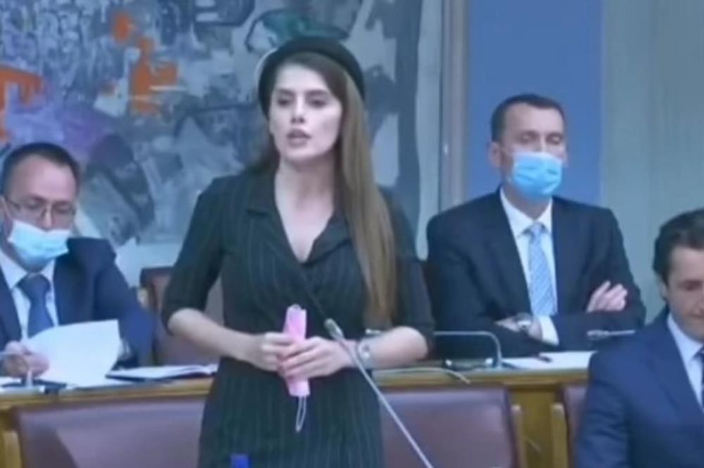 NEĆETE VEROVATI KAKVU GLUPOST JE U CRNOGORSKOJ SKUPŠTINI REKLA OVA POSLANICA: Da li je realna? (VIDEO)