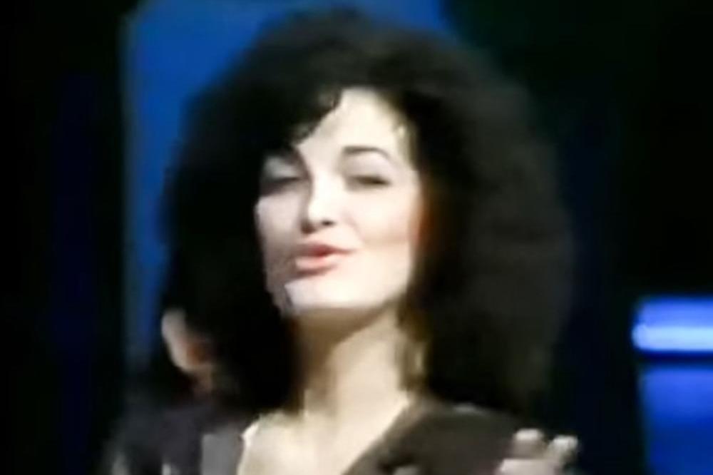 BILA JE SINONIM ZA LEPOTU, PO KAFANAMA SE PUCALO ZBOG NJE! Udala se za opasnog momka i više nije smela da peva