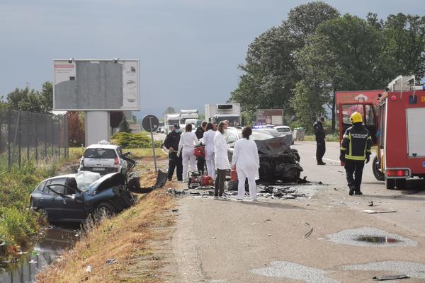 NOVI DETALJI UDESA KOD PRELJINE: Švercer cigareta BEŽAO OD POLICIJE, pa napravio haos na Ibarskoj