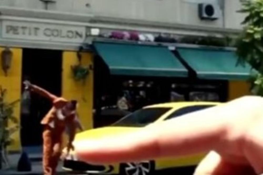 REKLAMA ZA GOLF ZAPREPASTILA SVET: Niko ne može da veruje da su zaista ovo snimili! (VIDEO)