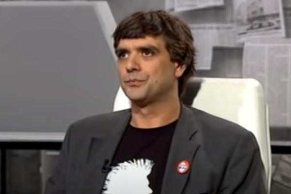 UMRO POZNATI PISAC (48) POSLE KRAĆE I TEŠKE BOLESTI: Bio je jedan od najtalentovanijih u regionu!