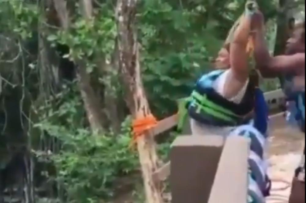 DEBELJUCA JE HTELA DA PROBA ZIPLAJN: Desila se prava KATASTROFA! (VIDEO)