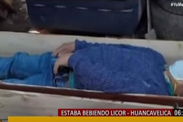 POBEGAO IZ KARANTINA PA SE SAKRIO U MRTVAČKI KOVČEG! Gradonačelnik se pravio mrtav pred policijom! (VIDEO)