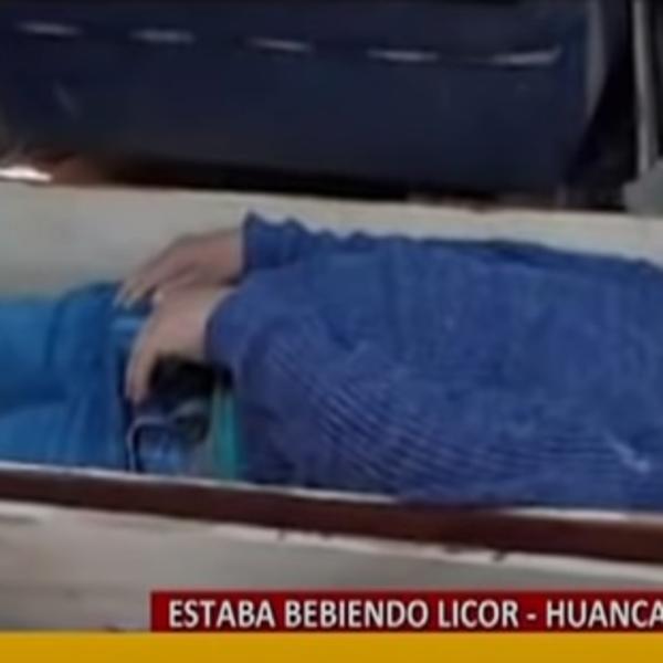 POBEGAO IZ KARANTINA PA SE SAKRIO U MRTVAČKI KOVČEG! Gradonačelnik se pravio mrtav pred policijom! (VIDEO)