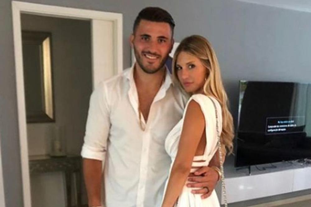 ŽENA SEADA KOLAŠINCA UHVAĆENA SA PIŠTOLJEM NA AERODROMU: Bela nije samo lepa i zgodna, već i opasna!