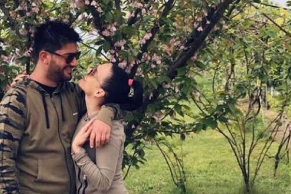 NIŠTA NIJE SLUTILO NA TRAGEDIJU: Srećan, u zagrljaju devojke! Ovo je poslednja fotografija Miljana Mrdakovića!