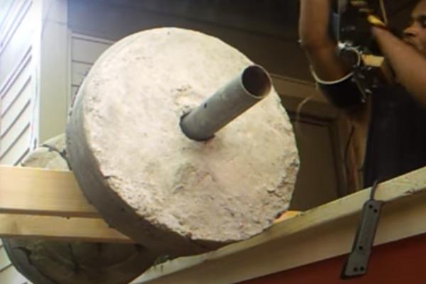 NAUČNICI USPELI DA ODRŽAVAJU PREDMETE U VAZDUHU SAMO POMOĆU ZVUKA! Ovako će se u budućnosti GRADITI ZGRADE (VIDEO)