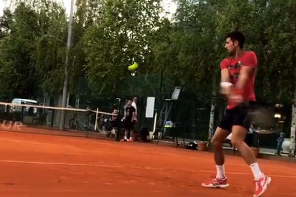 JAČI JE OD KORONE: Novak Đoković ponovo jaše!