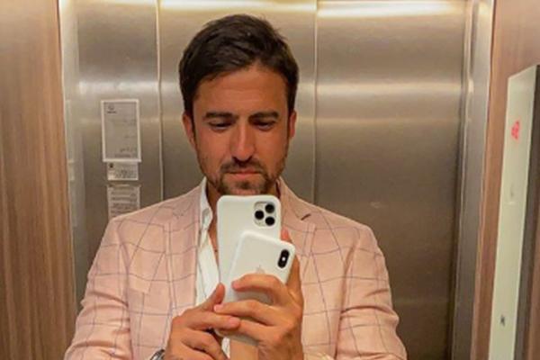 NOVAK I EKIPA POCEPALI JANKA: Tipsa napravio ludo slavlje rođenja sina, a kako je bilo vidi se na košulji koje nema