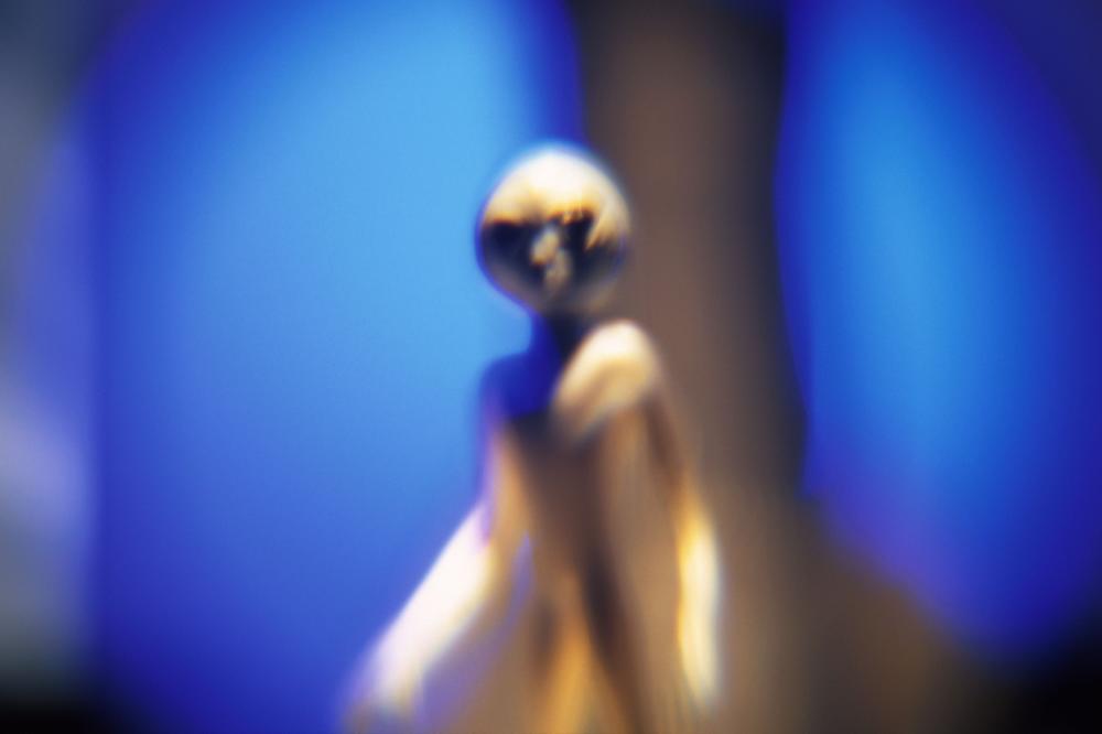 MINISTAR ODBRANE IZDAO UPUSTSTVA ORUŽANIM SNAGAMA: Ovako treba da POSTUPATE sa VANZEMALJCIMA!