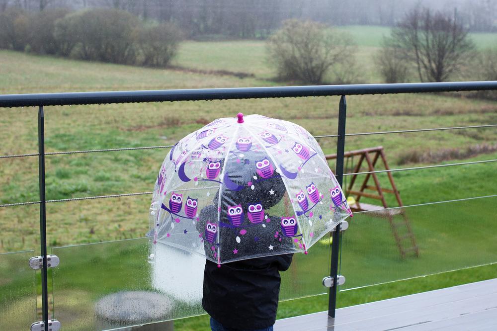 NEDELJA U ZNAKU KIŠE, PLJUSKOVA I SNEGA: Kod meteoropata je moguća pospanost, nervoza i glavobolja