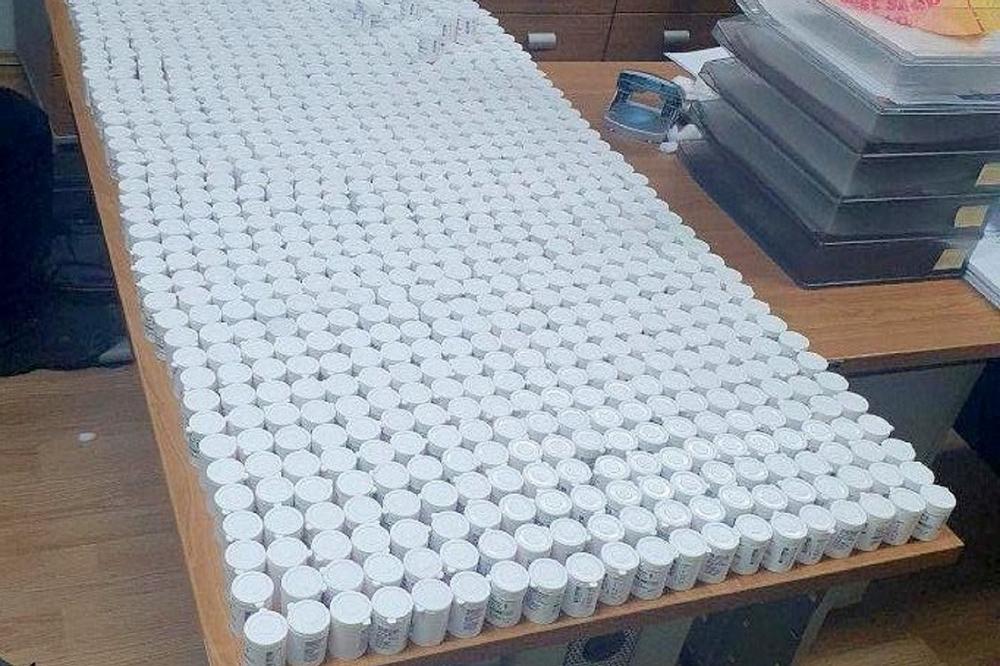 SRPSKI CARINICI SU BILI ŠOKIRANI kad su u kamionu ugledali OVO! (FOTO)