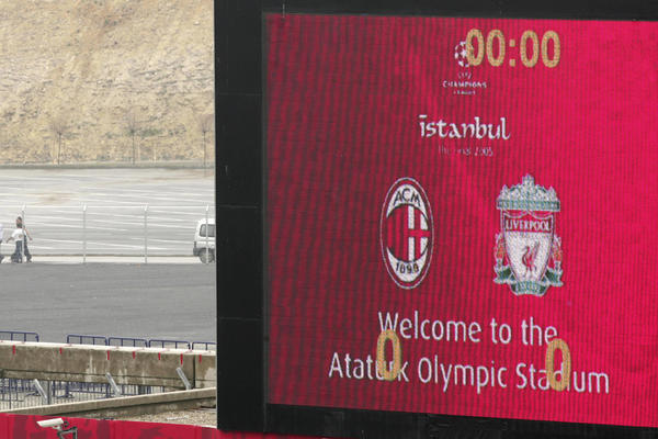 DETALJ KOJI JE OTKRIVEN TEK 15 GODINA POSLE NAJLUĐEG FINALA LŠ: Trofej umalo da umesto u Liverpulu završi u Zagrebu