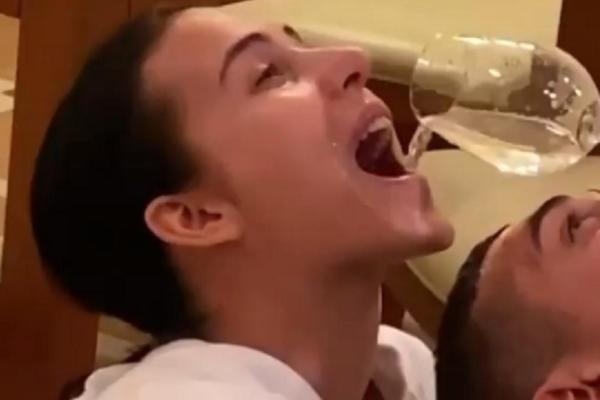 PROCURIO SNIMAK SA ANASTASIJINOG ROĐENDANSKOG SLAVLJA, OVO NIJE SMELO DA SE SAZNA! Cecina ćerka bi ga rado uništila