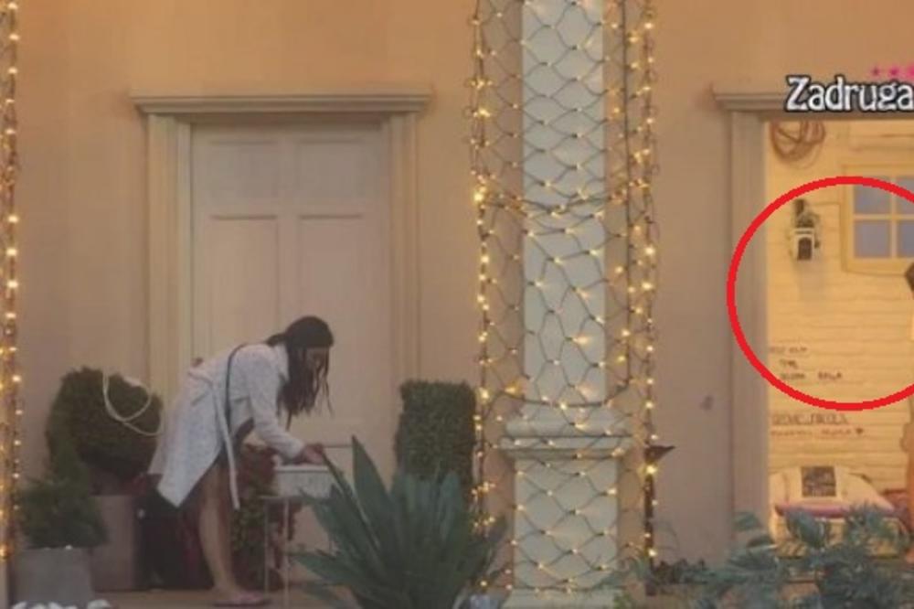 MARKO NE SKIDA POGLED SA JELENE PEŠIĆ! Ona postavila za spavanje njihovu posteljinu!