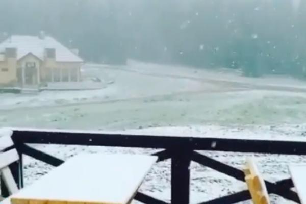 PAO SNEG U MAJU! 2 SRPSKE PLANINE SE ZABELELE! Mreže su preplavljene, da li je ovo stvarno? (VIDEO)