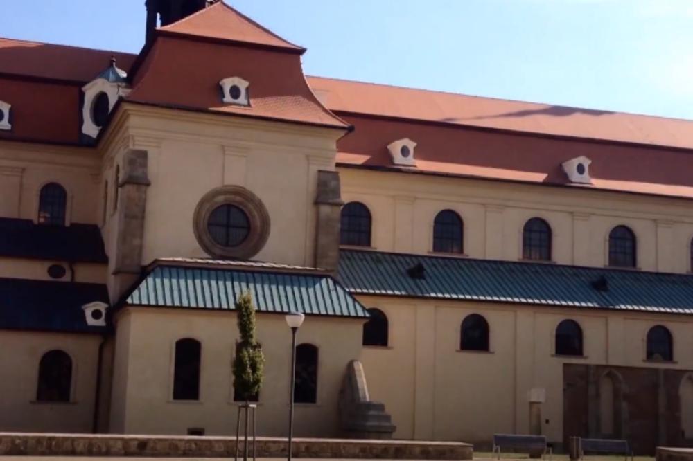 KO JE SAHRANJEN U GROBU 18 U SREMSKOJ MITROVICI? Ako je tačna OVA TEORIJA, to će promeniti ISTORIJU SRBIJE