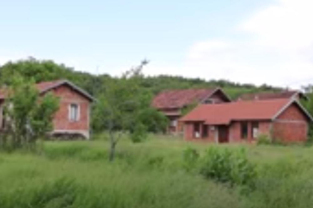 DOŠLA SU DVA ALBANCA I REKLI DA ĆE ME UBITI AKO SE NE ODSELIM: Stravična ispovest povratnika u selo kod KLINE