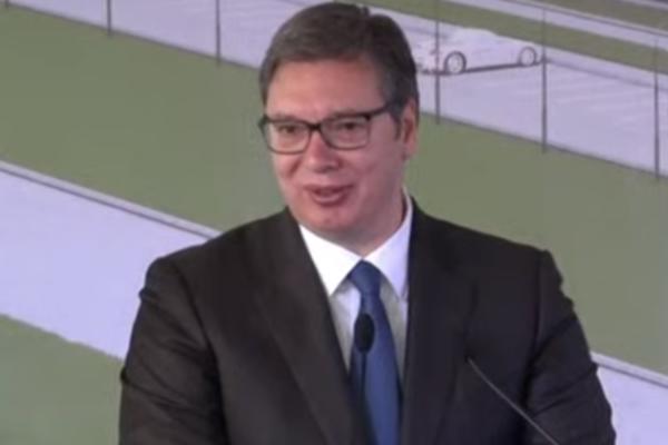 POBEDILI SMO U KONKURENCIJI TRI DRŽAVE: Vučić u Smederevskoj Palanci na postavljanju kamena temeljca
