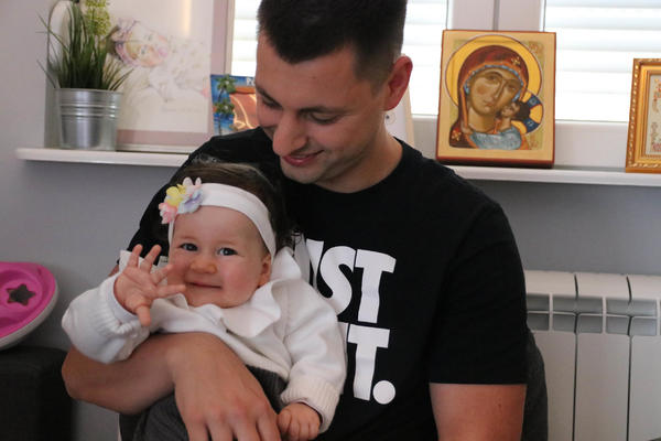 DECA MLAĐA OD 10 GODINA SE ORGANIZOVALA U ČAST MALE SOFIJE: Žele da ova devojčica po svaku cenu prohoda...