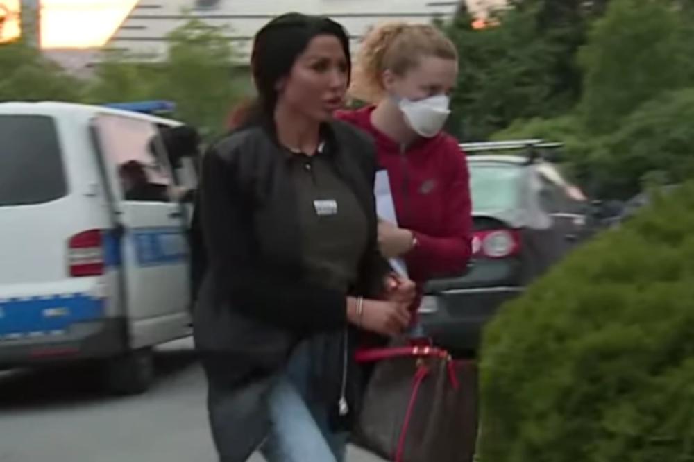 OTAC POLJOPRIVREDNIK, MAJKA VASPITAČICA, AJFONKINI RODITELJI OD SRAMOTE NE IZLAZE IZ KUĆE! Ovde je njeno selo