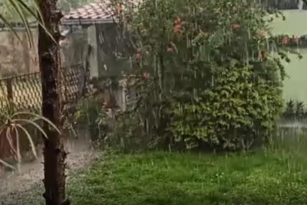 HOROR U SRPSKOM GRADU: Padao grad veličine lešnika!