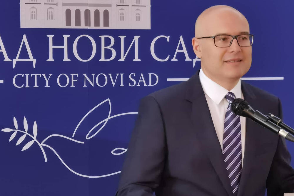 Vučević: Vaspitači, učitelji i nastavnici su pomogli da danas budemo grad koji je jači i razvijeniji, hvala im!