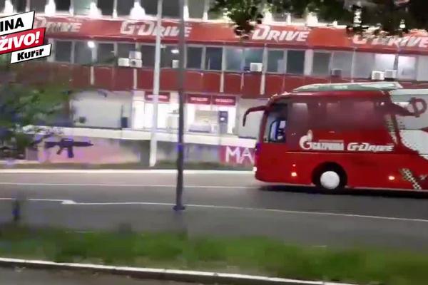 LUDNICA ISPRED MARAKANE: Skupile se Delije, Gobeljić vodio navijanje!