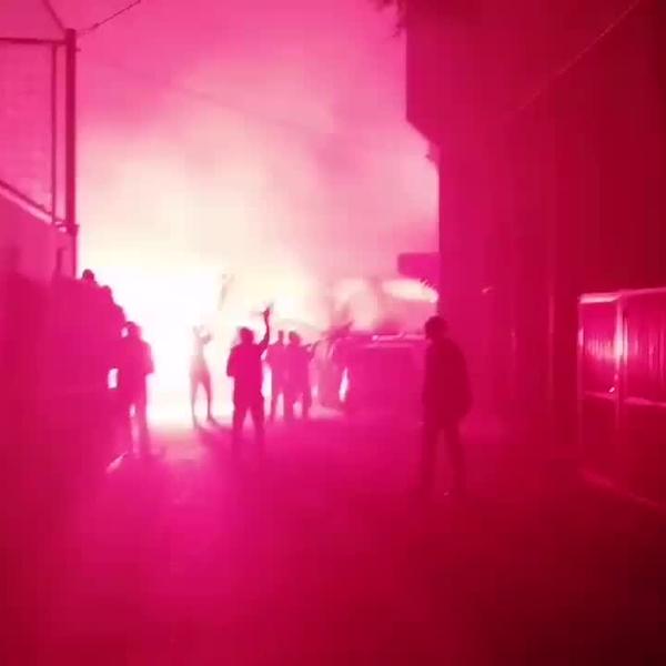 GORI MARAKANA: Delije zapalile najveći srpski stadion!