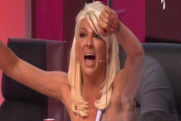 TI SI DEVOJKO MRTVO PUVALO! Karleuša izvređala i takmičarku i Aleksandru Mladenović i Šemsu!