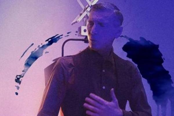 Massimo Savić ima novu pesmu "Mali krug velikih ljudi", kojom najavljuje rad na novom albumu