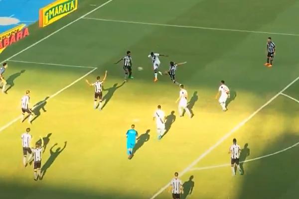 16 IGRAČA FUDBALSKOG VELIKANA ZARAŽENO KORONAVIRUSOM: Oboren je svetski rekord po broju zaraženih u jednom klubu!