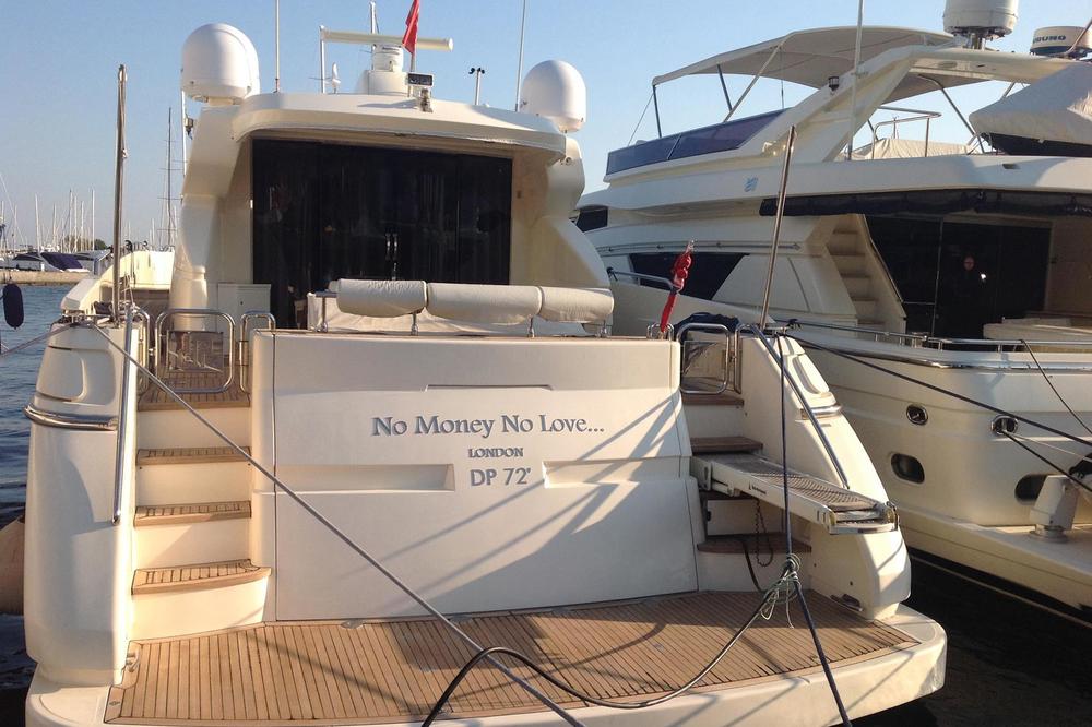 SLIKA NA FEJSBUKU RAZOTKRILA ŠVERC KOKAINA: Otac i sin iz Šida iz Meksika prevozili 800 TONA, otkriveni i SARADNICI