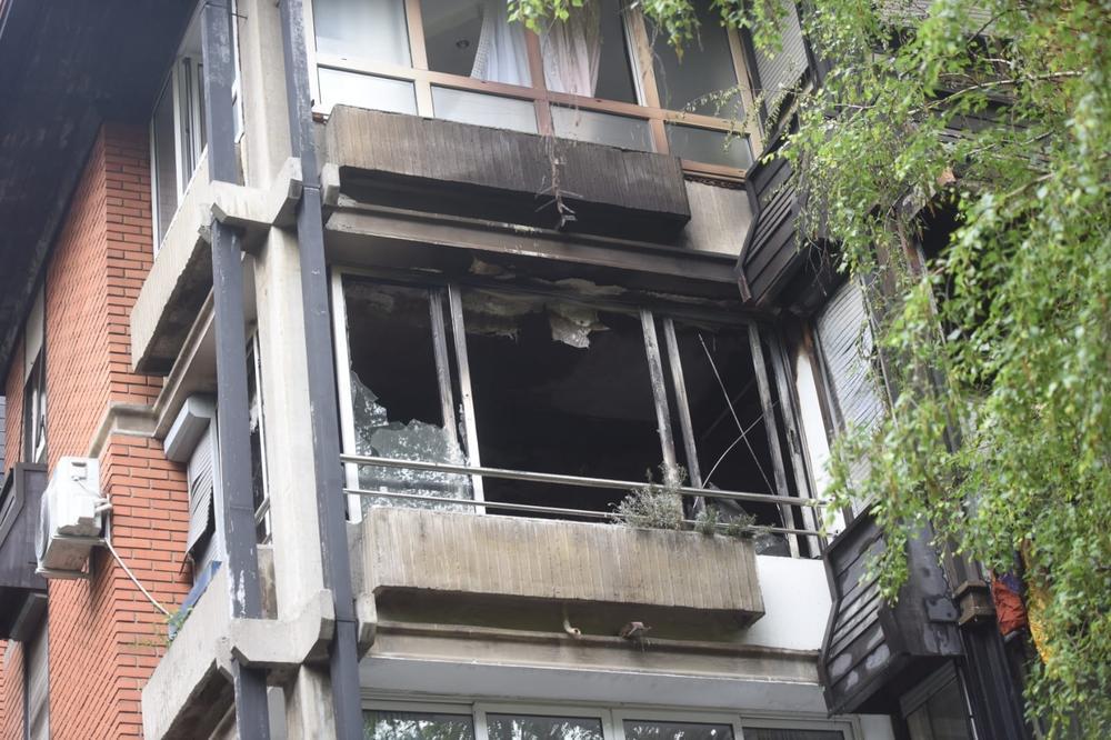 BANKARKA JE U RASTROJSTVU ZAPALILA STAN: Ana J. je u bakin stan došla SA NAMEROM DA SE UBIJE