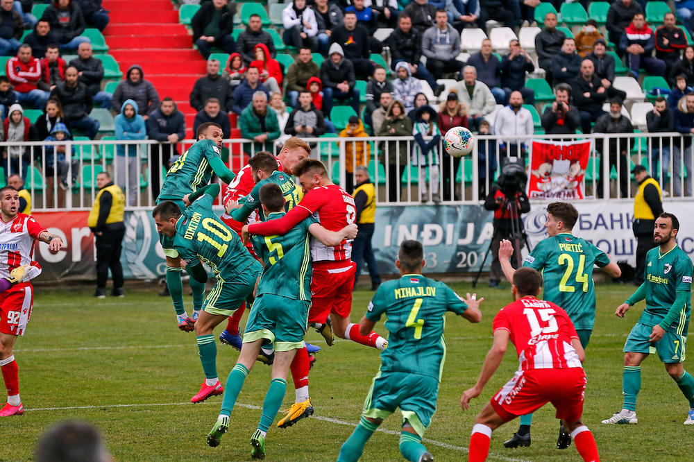 VEST HEM I OLIMPIJAKOS ZAGRIZLI: Zvezdino dete na izlaznim vratima - stigla ponuda od 1.500.000!