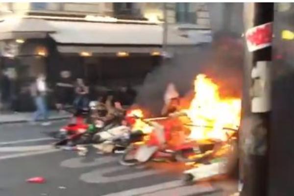 GORE PARIZ, LONDON, BERLIN, ISTANBUL... Protesti iz SAD se prelili na ostatak sveta, SVI ŠETAJU ZA FLOJDA! (VIDEO)
