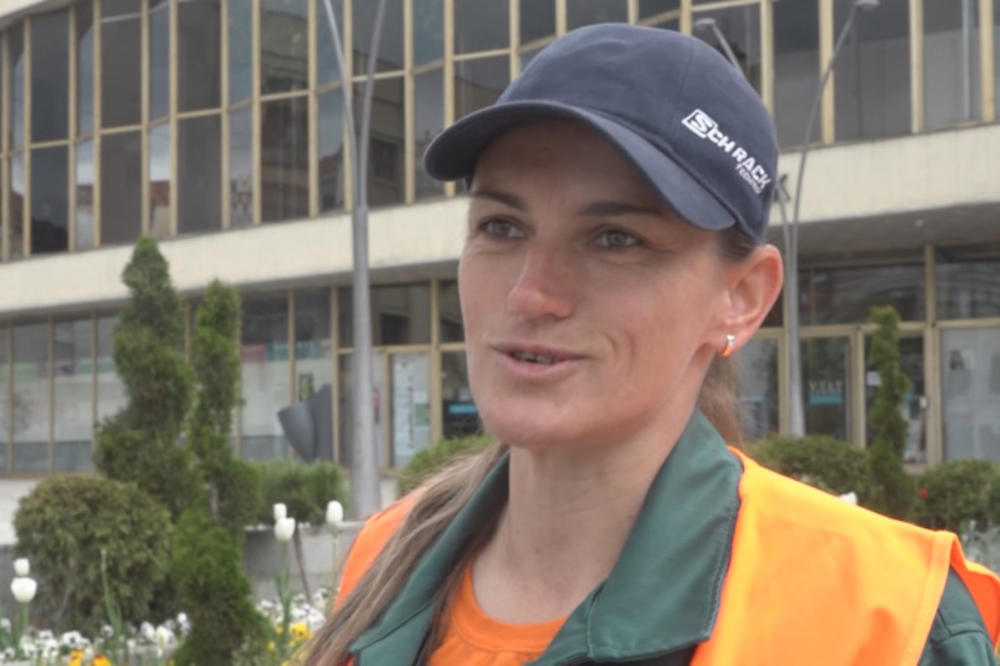 SENKA SE POJAVILA NA TELEVIZIJI SAMO NA PAR SEKUNDI: Mesec dana kasnije, posetili su je STRANCI i dali joj NAGRADU!