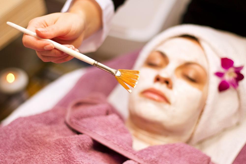 PRIRODNA MASKA OD JOGURTA KOJU MOŽETE ODMAH DA NAPRAVITE: Obožavala ju je i sama KLEOPATRA!