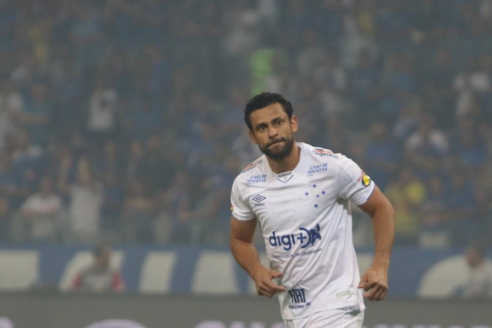 FRED SE VRATIO U FLUMINENSE I ODUŠEVIO BRAZIL: Do kluba putovao 600 kilometara biciklom!