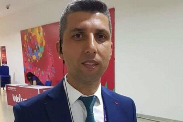 PLJUNUTI BOŠKO, SAMO MALO TAMNIJEG TENA! Slika ovog gospodina širi se društvenim mrežama