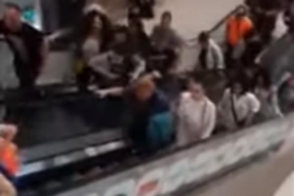 GORI NOVOSADSKI TRŽNI CENTAR: Evo šta se zapalilo