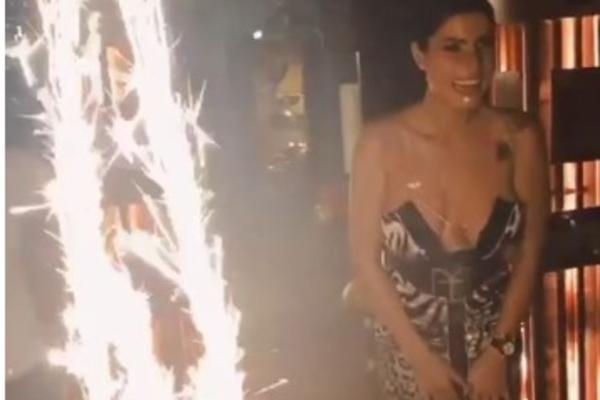 MIA BORISAVLJEVIĆ KAO DA JE UKLETA! Kiša joj uništila rođendan, torta joj pala na pod, a onda sve ovo oko korone...