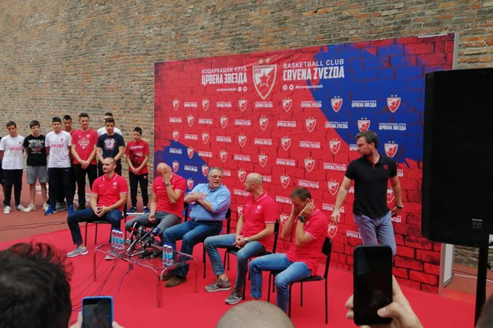 ZVEZDA PREDSTAVILA OBRADOVIĆA: Pričao o Kaliniću, a još je rano za eventualna pojačanja!