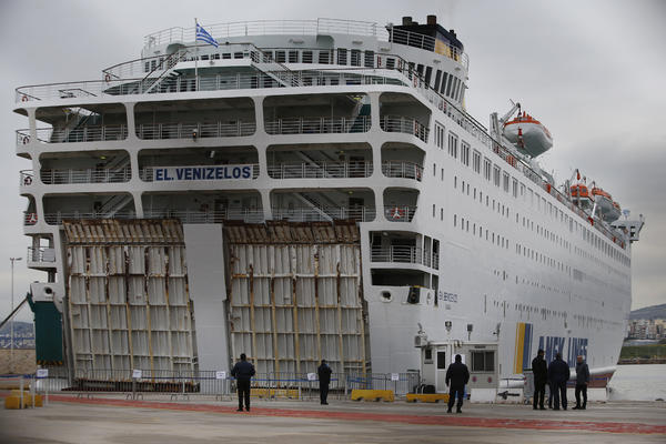 VIŠE OD 20 GODINA JE ŽIVEO NA BRODOVIMA I KRSTARIO: Mario sada ima BIZARNE nuspojave, noge mu... (FOTO)