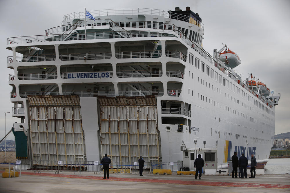 OD SILINE SMRADA MORALI SU DA NOSE MASKE: Upali na brod tražeći kokain, ono što su zatekli ih je ZGROZILO!