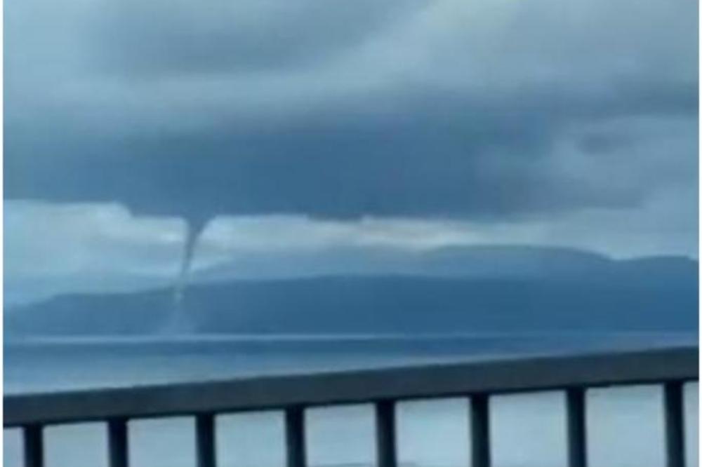 OGROMNA PIJAVICA PROTUTNJALA KOD RIJEKE: Bila je visoka oko 500 metara, a harala je 20 minuta (VIDEO)