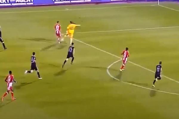 VUKANOVIĆ BI IMAO PRAZAN GOL! DELIJE KIPTE OD BESA: Da li je Stojković zbog ovoga zaslužio crveni karton?